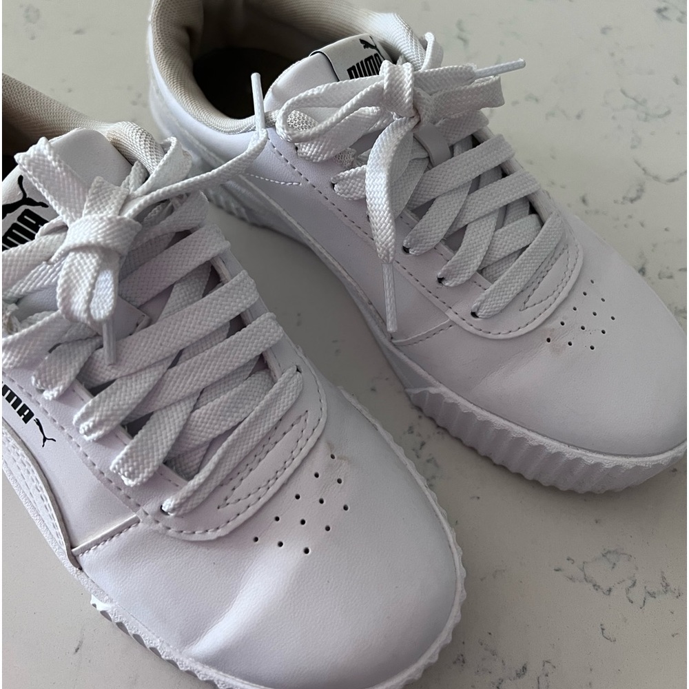 Pumas woman’s 5.5